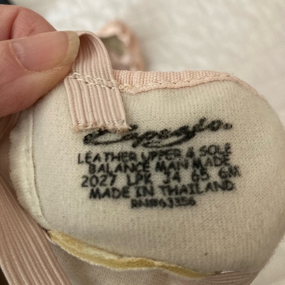 Capezio Leather Ballet Shoes in light pink - Picture 6 of 7